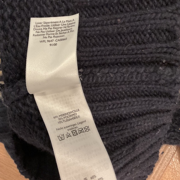 Eddie Bauer Navy Blue Snowflake Sweater - Picture 5 of 6